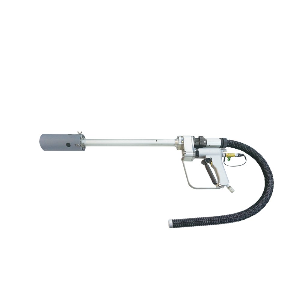 Ultra high pressure water jet gun with a rotating nozzle head for efficient cleaning and peeling