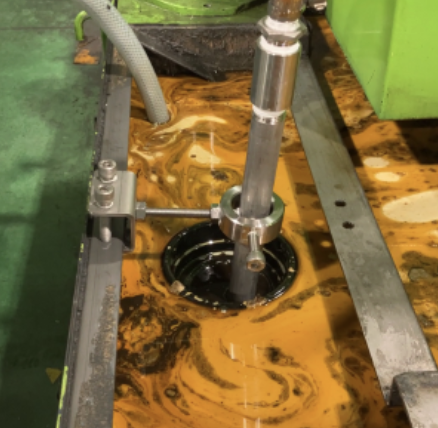 A gross look at contaminated fluid.